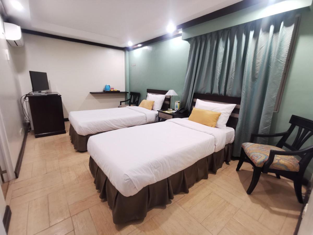Tagaytay Country Hotel Tagaytay City Kültér fotó