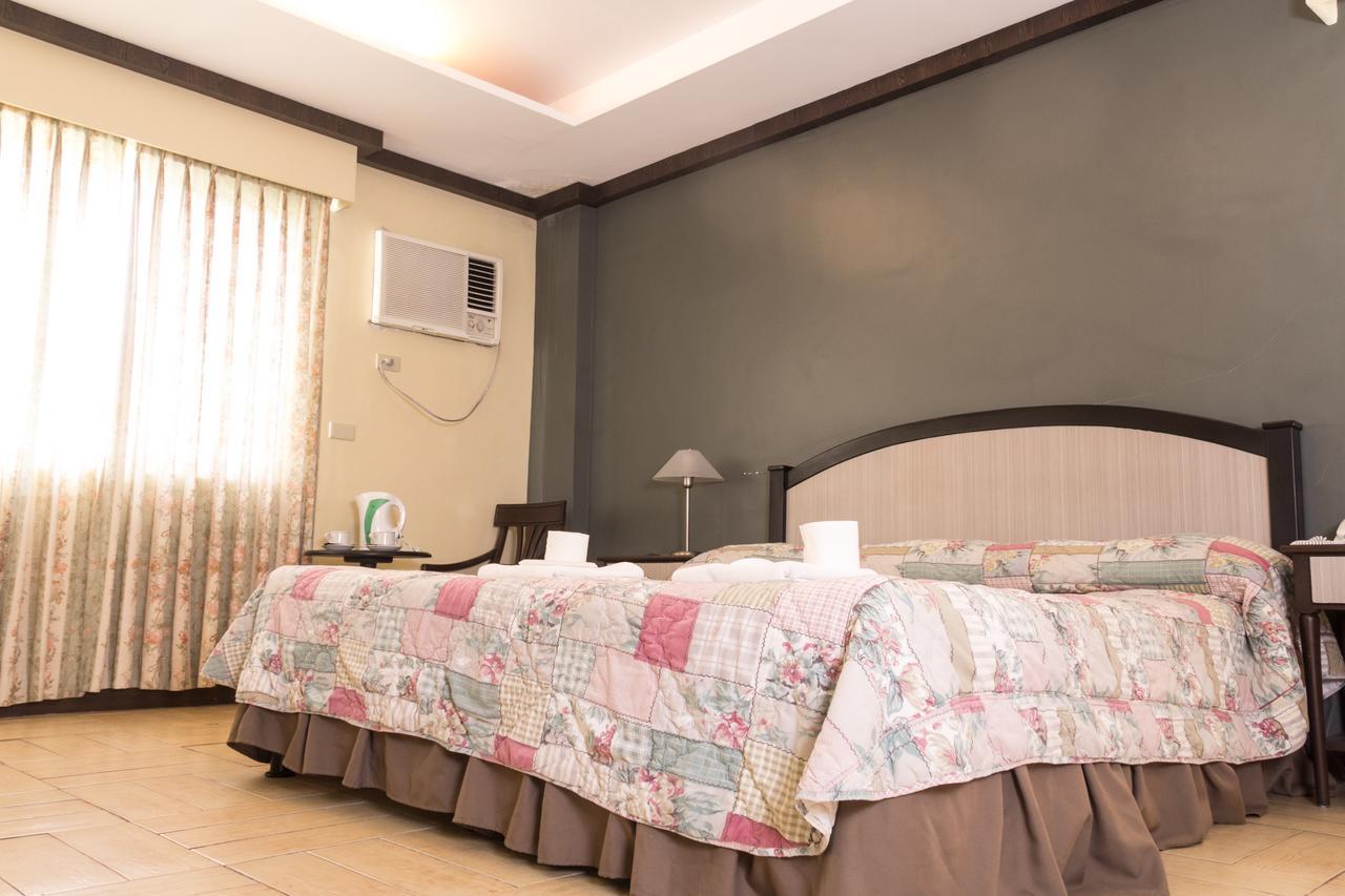 Tagaytay Country Hotel Tagaytay City Kültér fotó